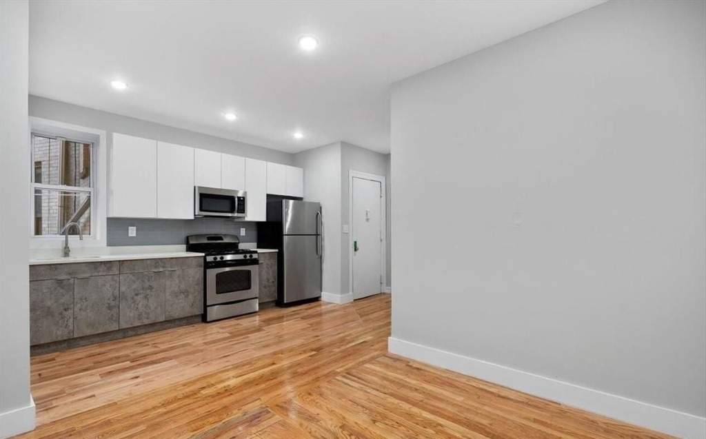 650 east 21 st - Photo 1