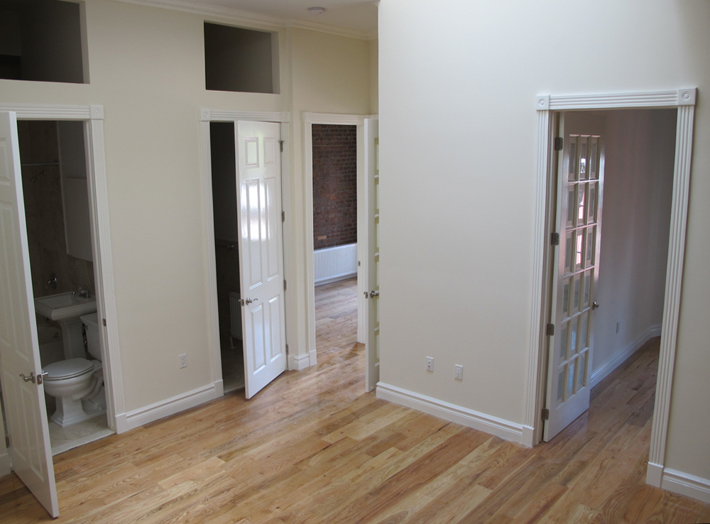 450 W 50th - Photo 2