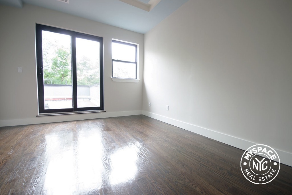 854 Greene Ave - Photo 2