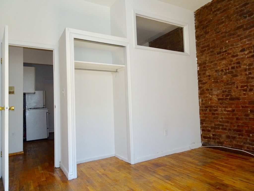 340 East 62nd Street - Photo 8