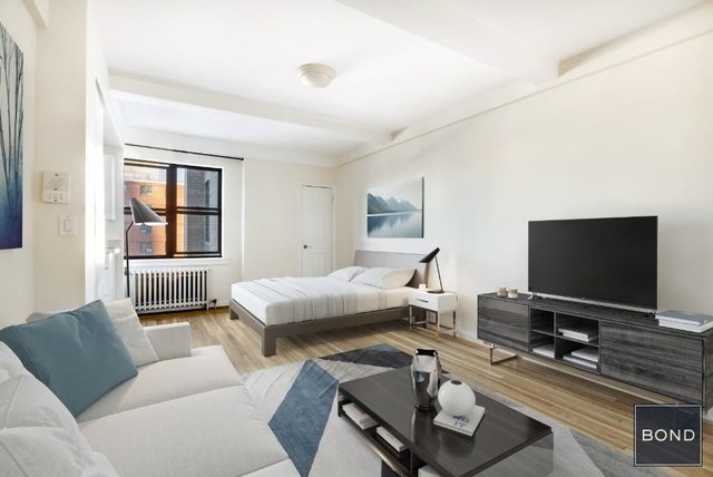 300 Amsterdam ave - Photo 1