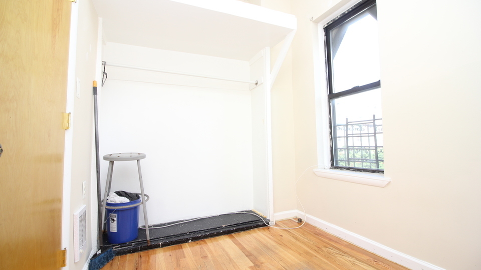 173 Bleecker St - Photo 7