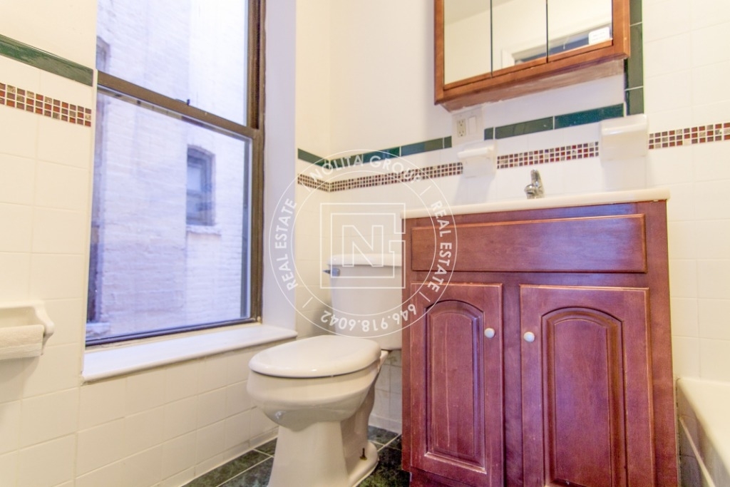 156 Allen Street - Photo 4