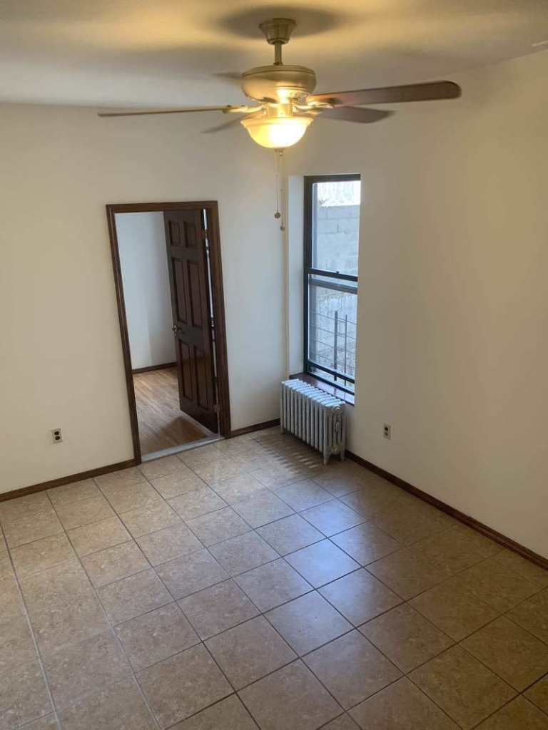 166 East 118 - Photo 2