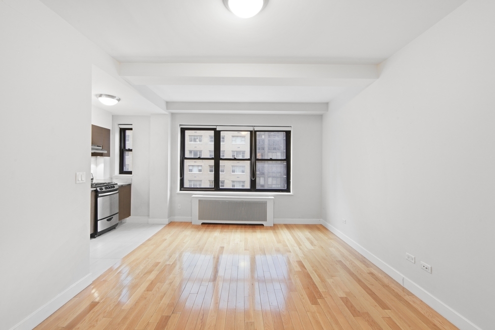 East 57th Street 11F - Photo 2