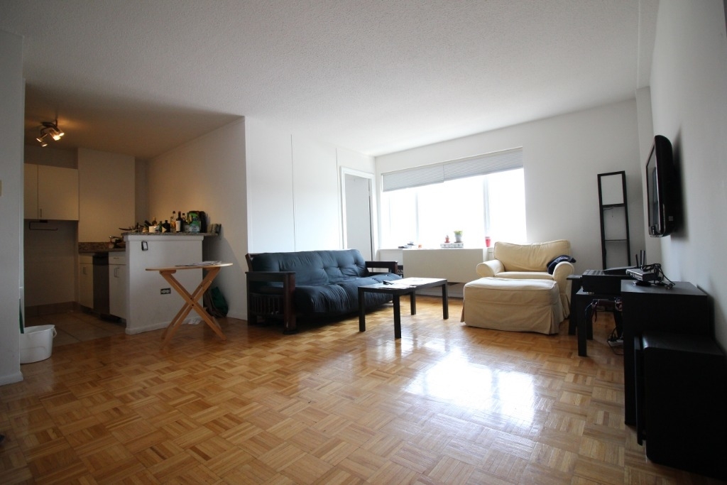 225 Eighth Avenue  - Photo 2