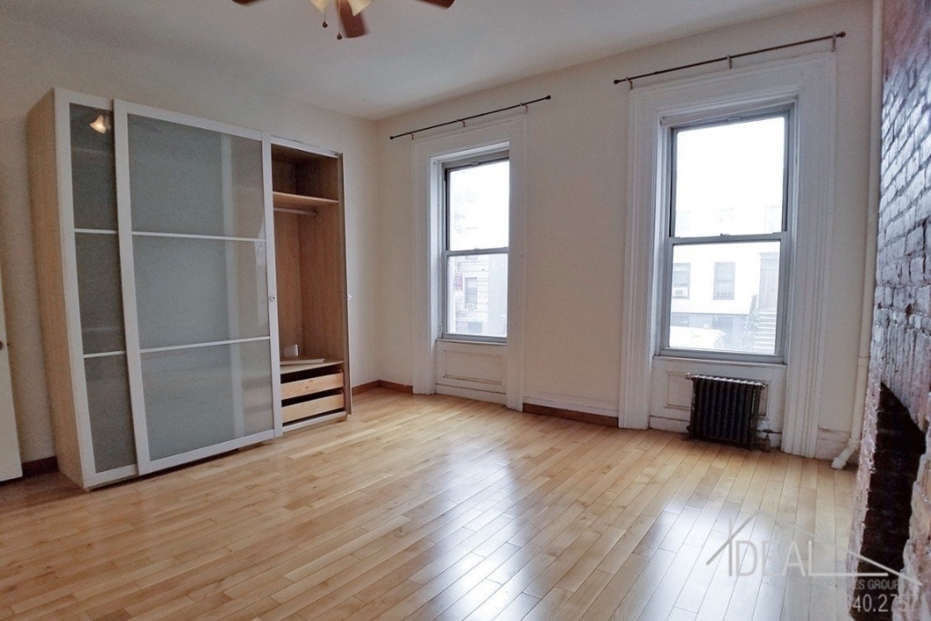 141 17th street - Photo 2