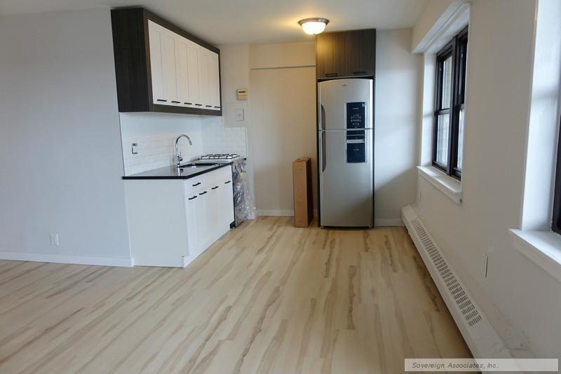 1370 Saint Nicholas Avenue - Photo 2