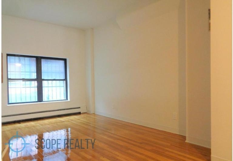 523 West 49th Street - Photo 3