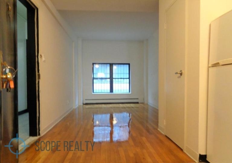 523 West 49th Street - Photo 0