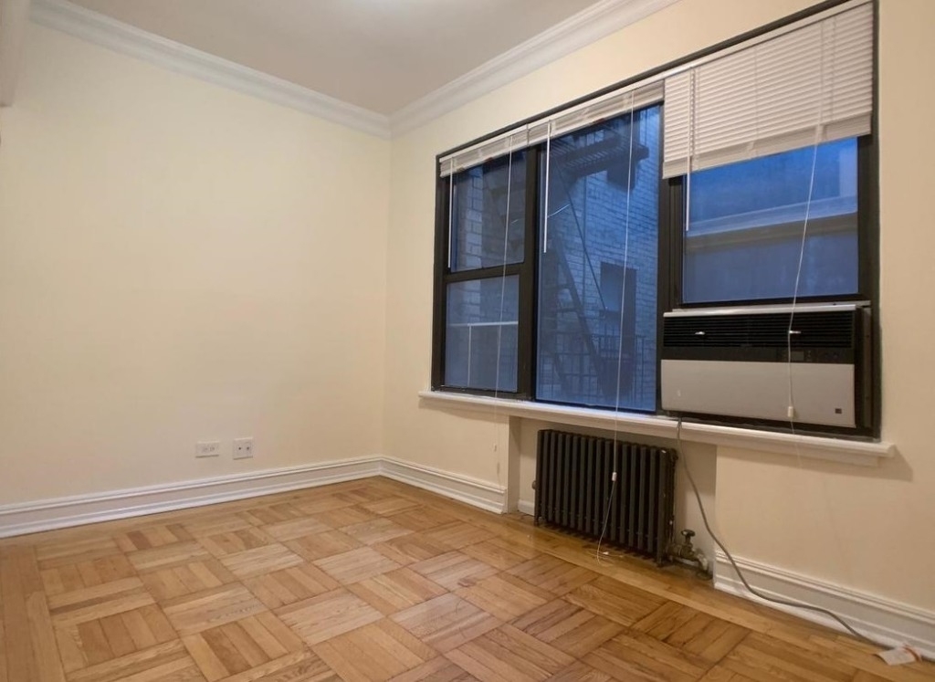 235 East 46th Street - Photo 3