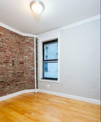 346 East 18th Street - Photo 4