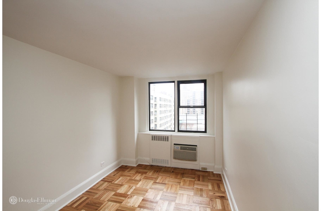 435 East 79th St - Photo 1