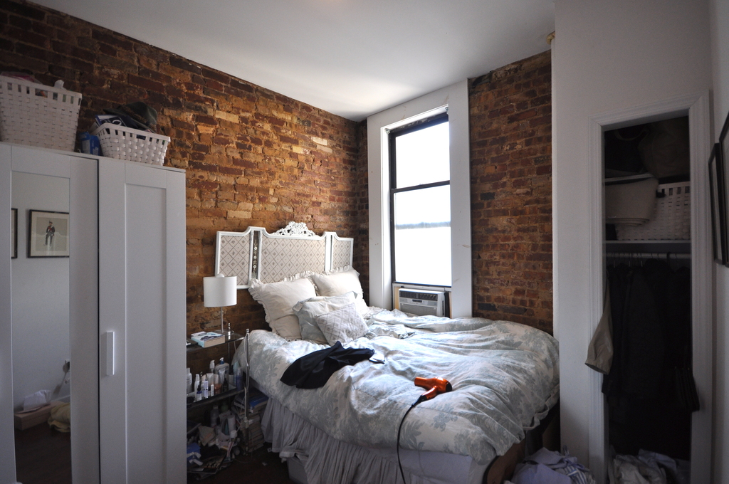 303 Broome St - Photo 4