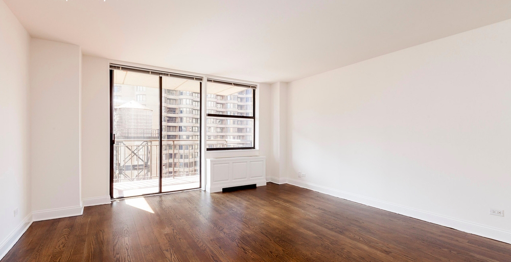 330 East 39th Street - Photo 3