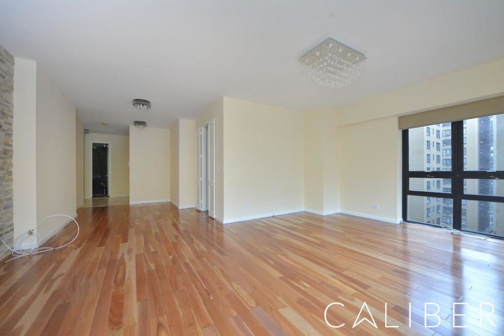 415 East 54th Street - Photo 14