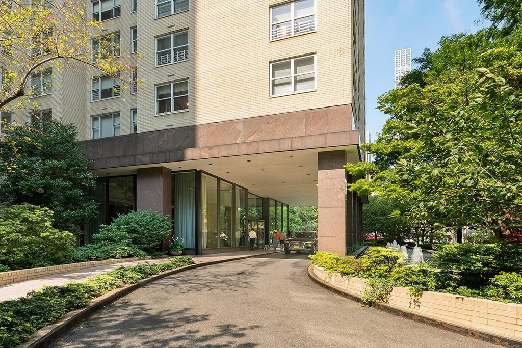 300 East 56th St - Photo 11