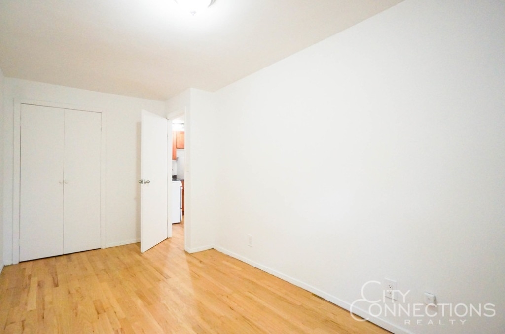 341 East 19th Street - Photo 5