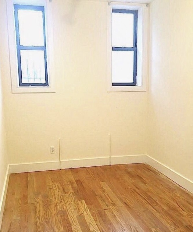 1263 Broadway - Photo 2