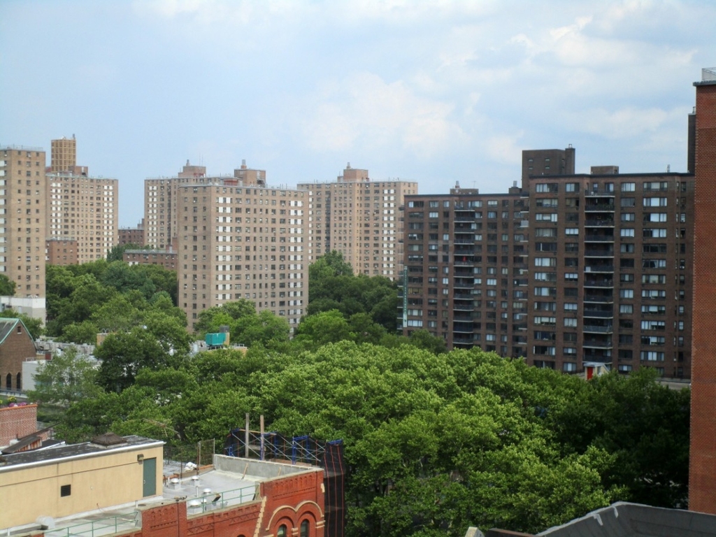 West 98th Street - Photo 2