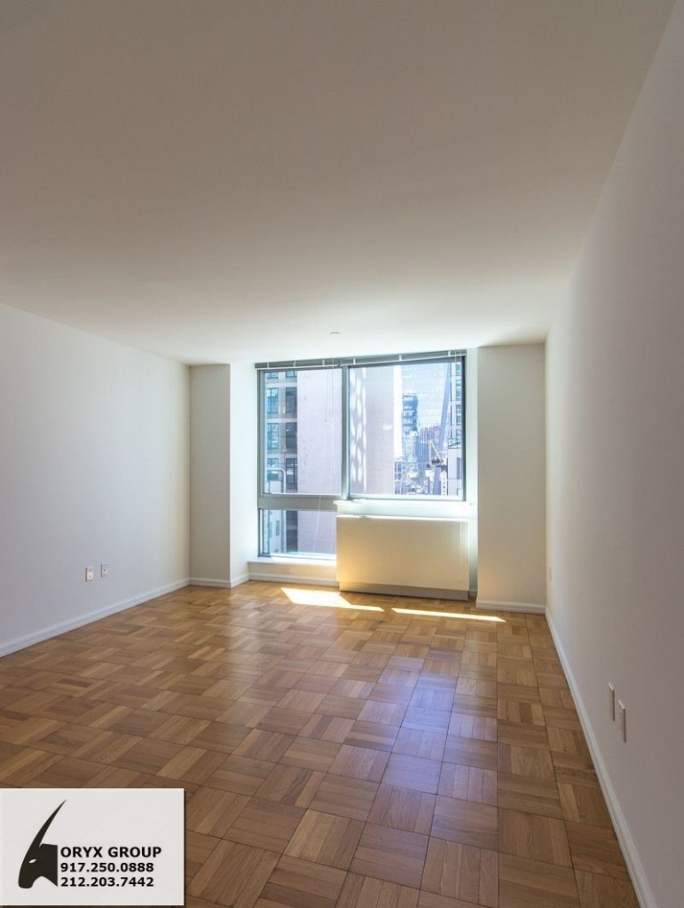 505 West 37th Street, New York, NY, 10018 - Photo 5