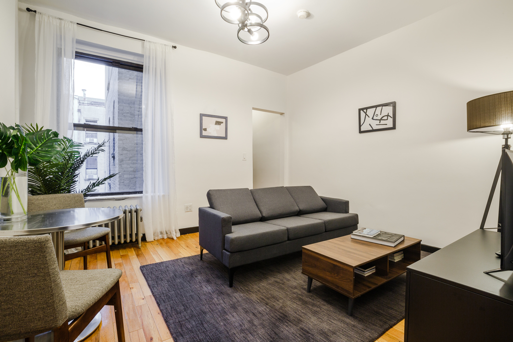 222 West 116th - Photo 2