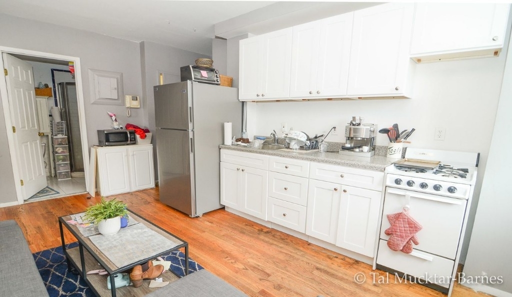 218 1st Ave - Photo 1