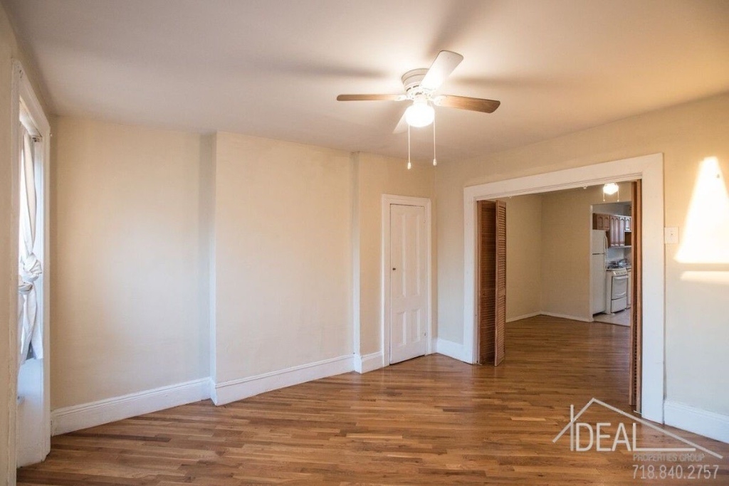 257 2oth street - Photo 7