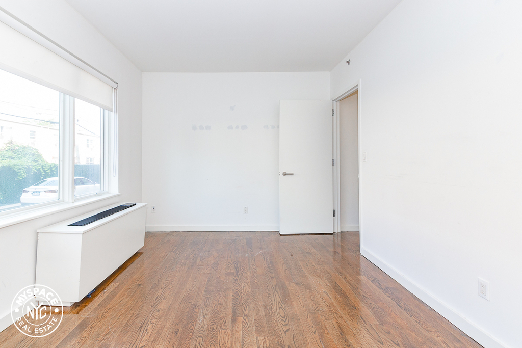 1209 Dekalb Avenue - Photo 3