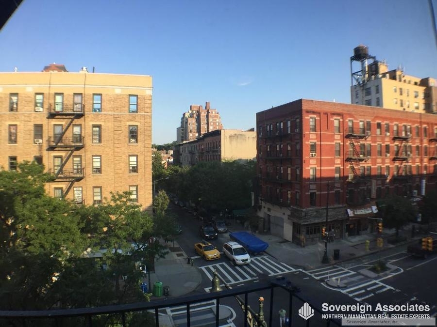 101 West 105th Street - Photo 4