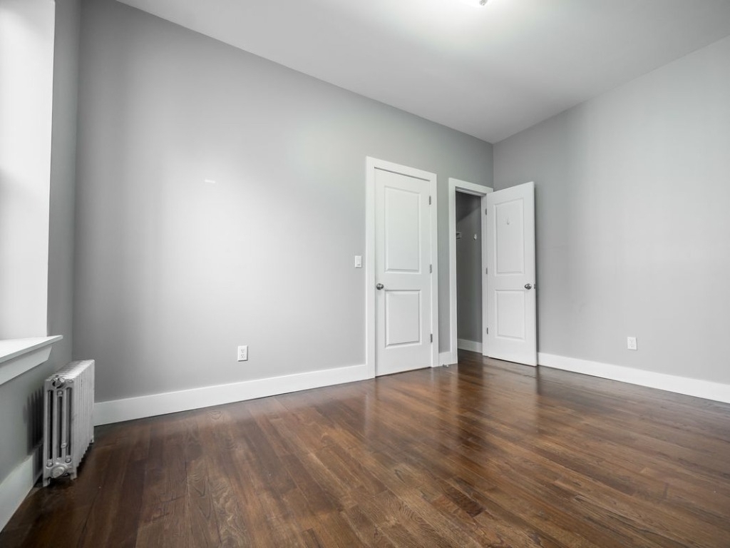  802 Park Place - Photo 1