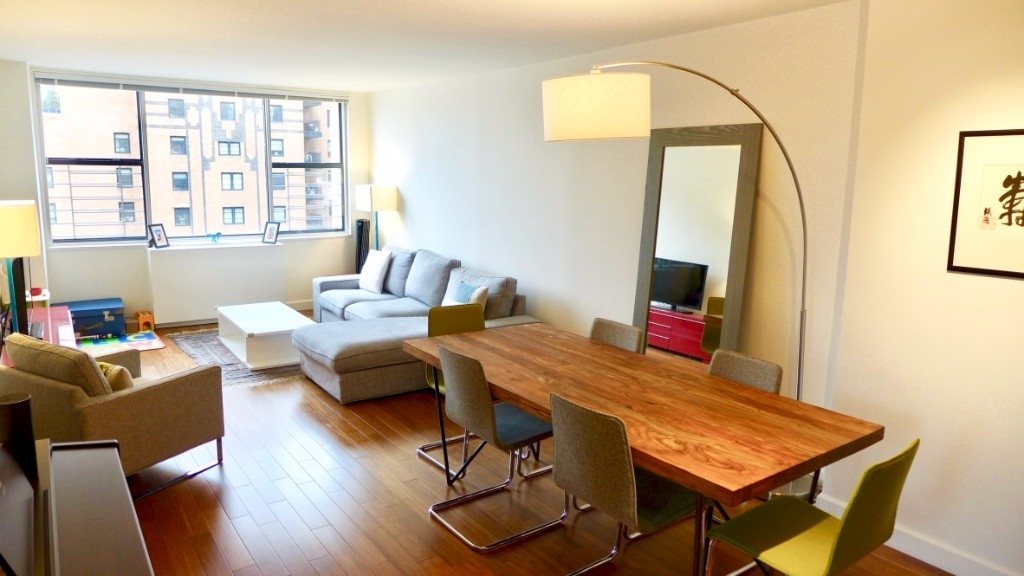 45 West 60th Street - Photo 2