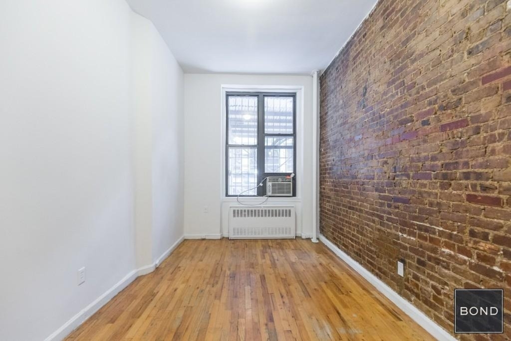 158 East 82nd street - Photo 1