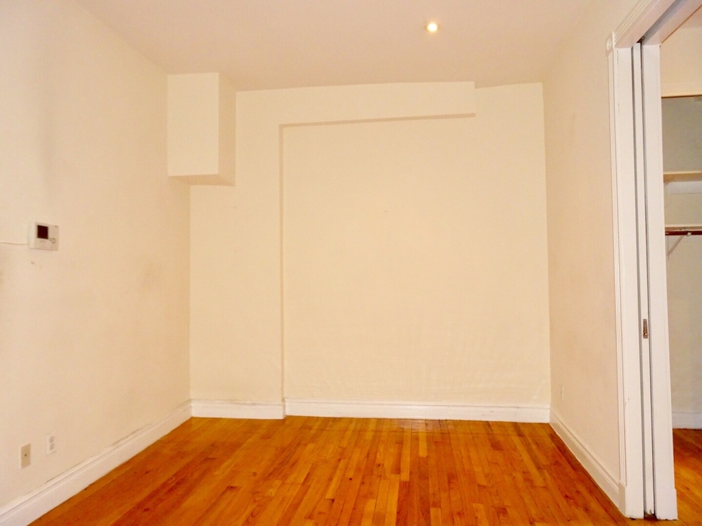 228 East 84th Street - Photo 9