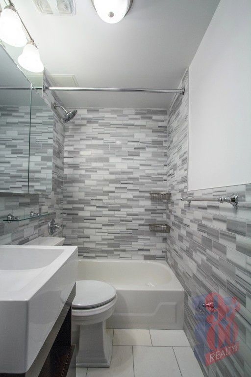 214 E 25th - Photo 3