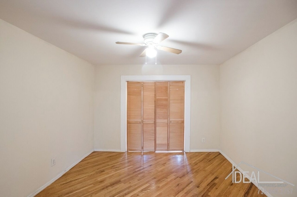 257 20th st - Photo 5