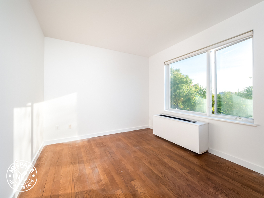 1209 Dekalb Avenue - Photo 3