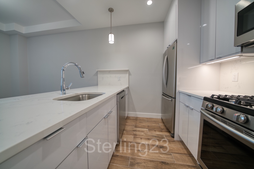 31-12 24th Avenue - Photo 6