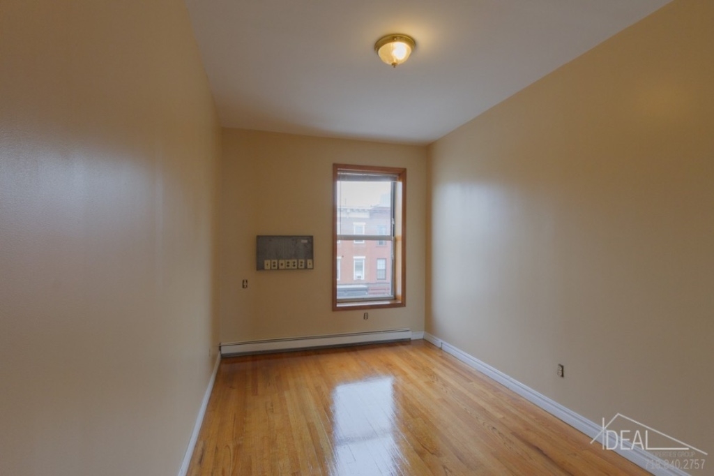 462 3rd Avenue - Photo 1