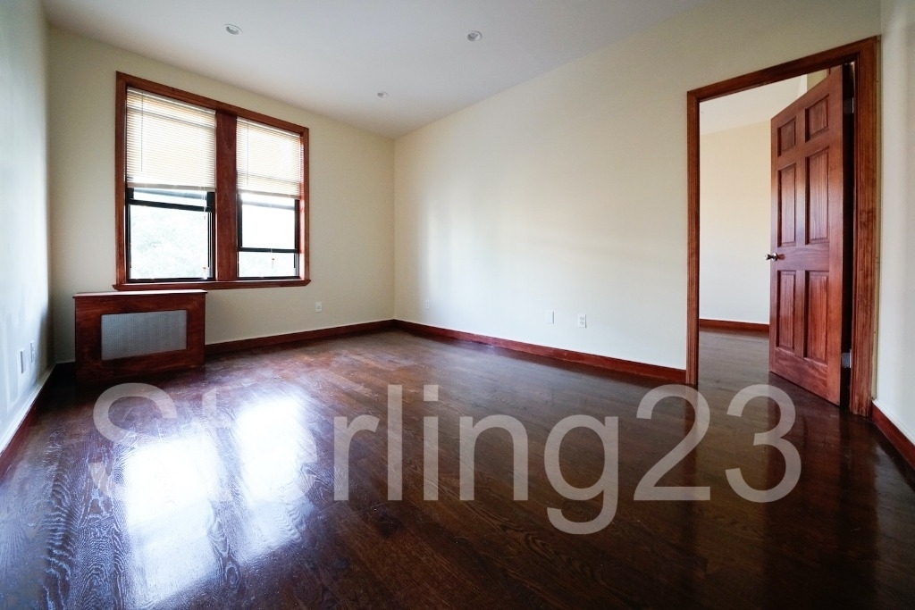 31-6 38th Street - Photo 5