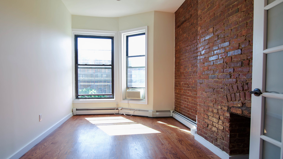 1433 Bedford Ave - Photo 8