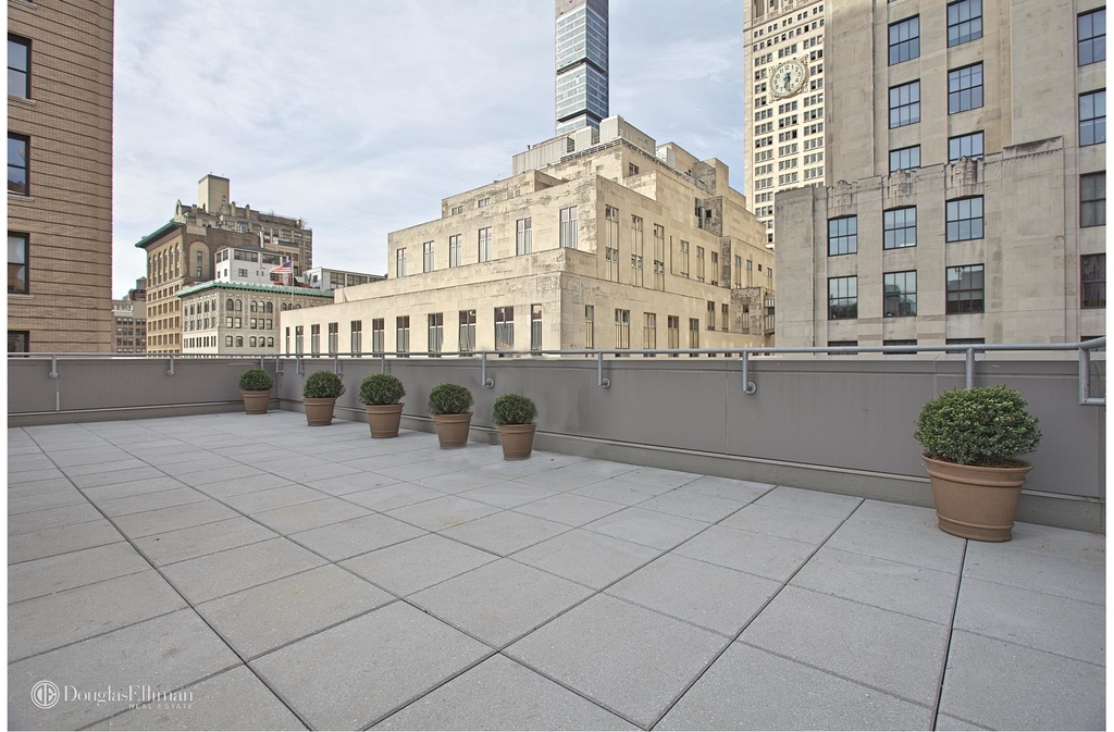 323 Park Avenue South - Photo 6