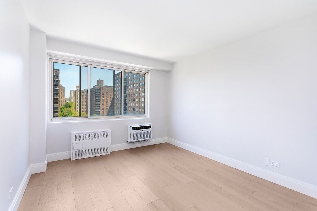 160 West 97th Street - Photo 6