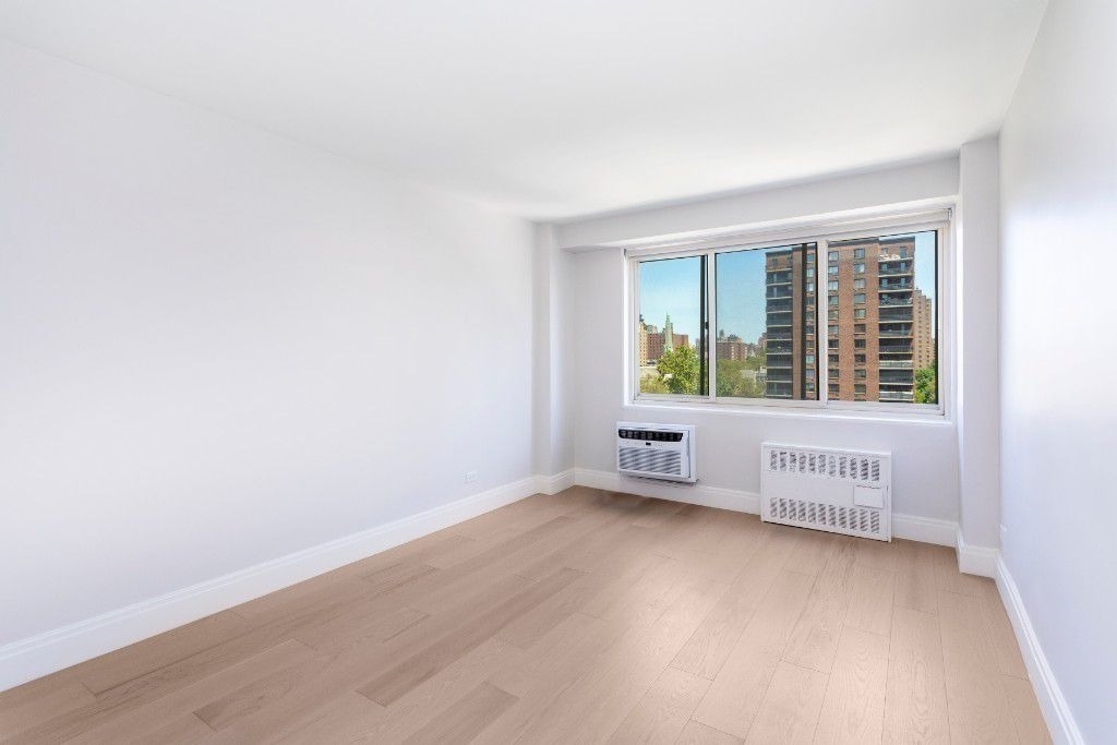 160 West 97th Street - Photo 4