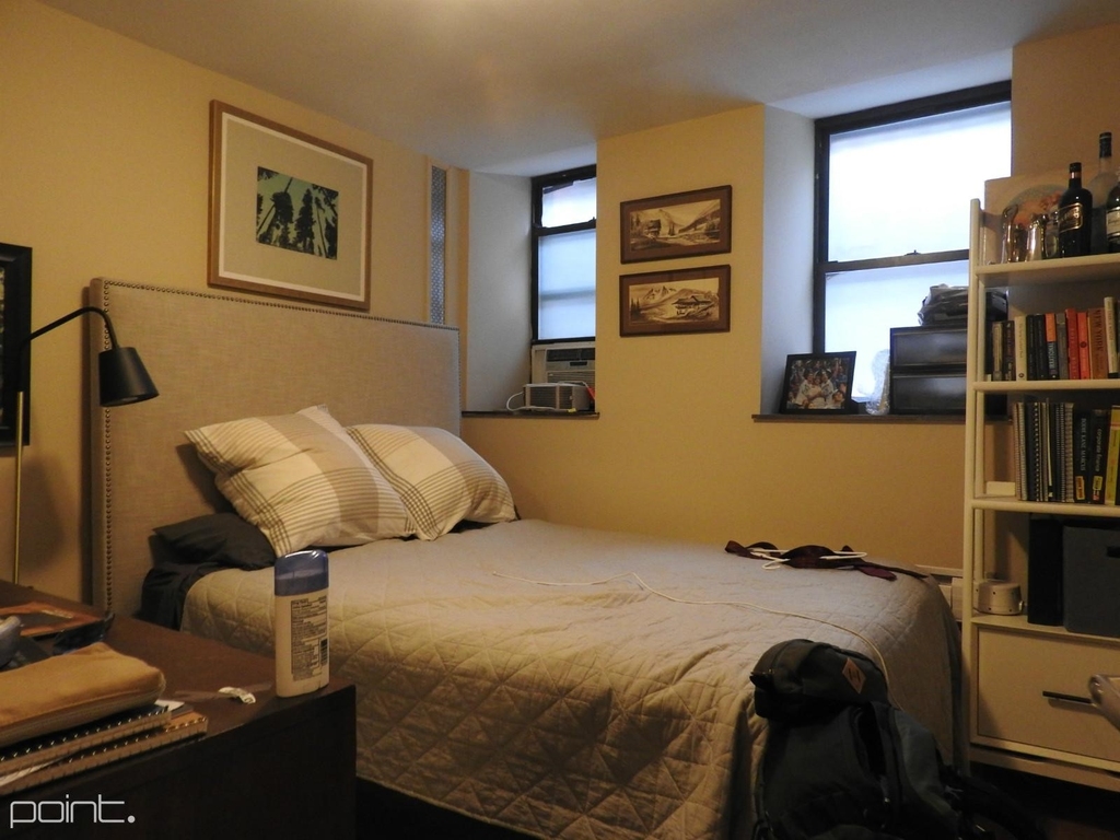 236 West 16th Street - Photo 4