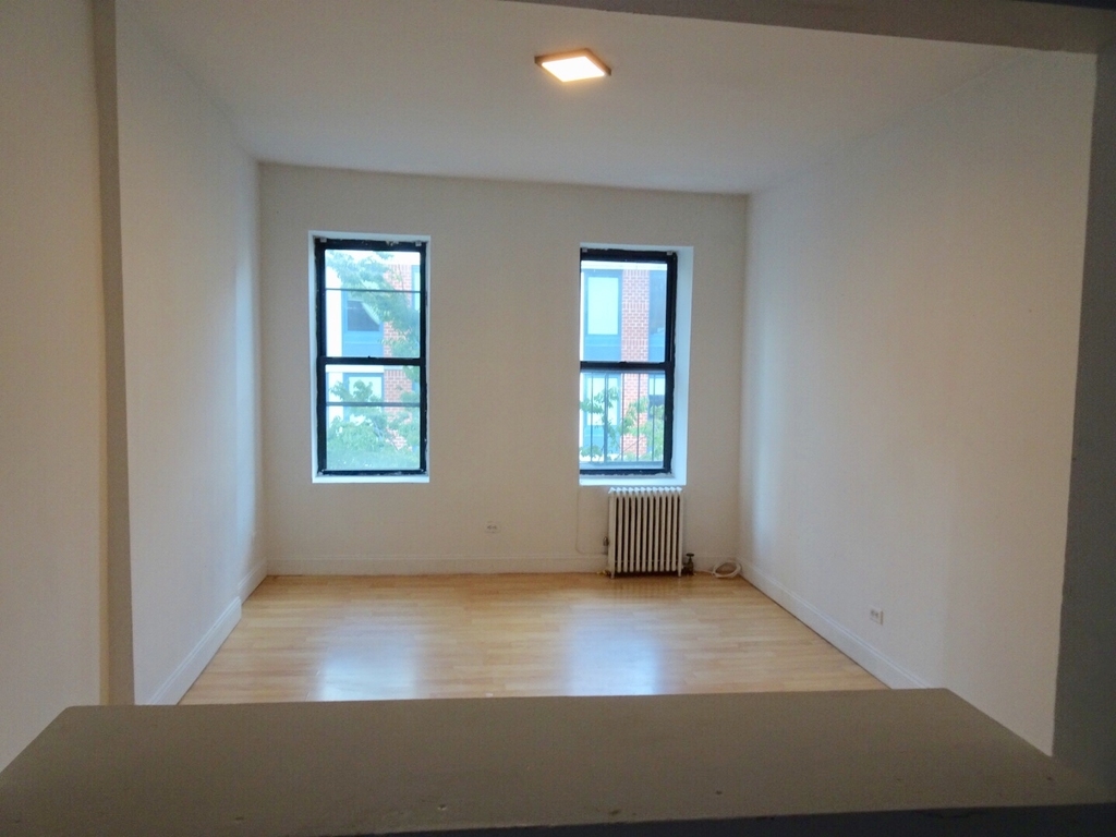 410 East 75th Street - Photo 7