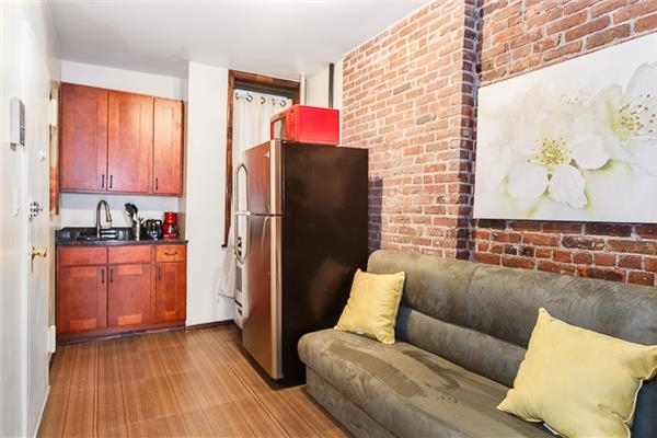 235 West 18th Street  - Photo 1