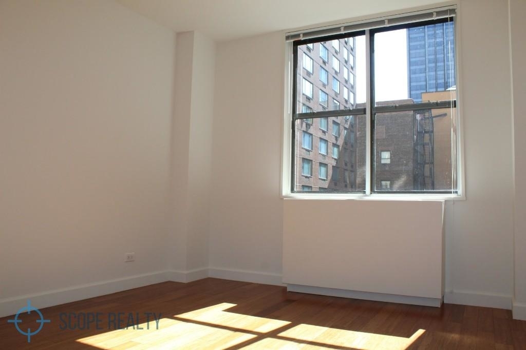 45 West 60th Street - Photo 4