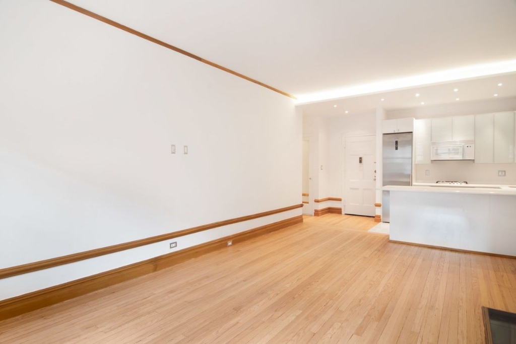 143 West 58th - Photo 0