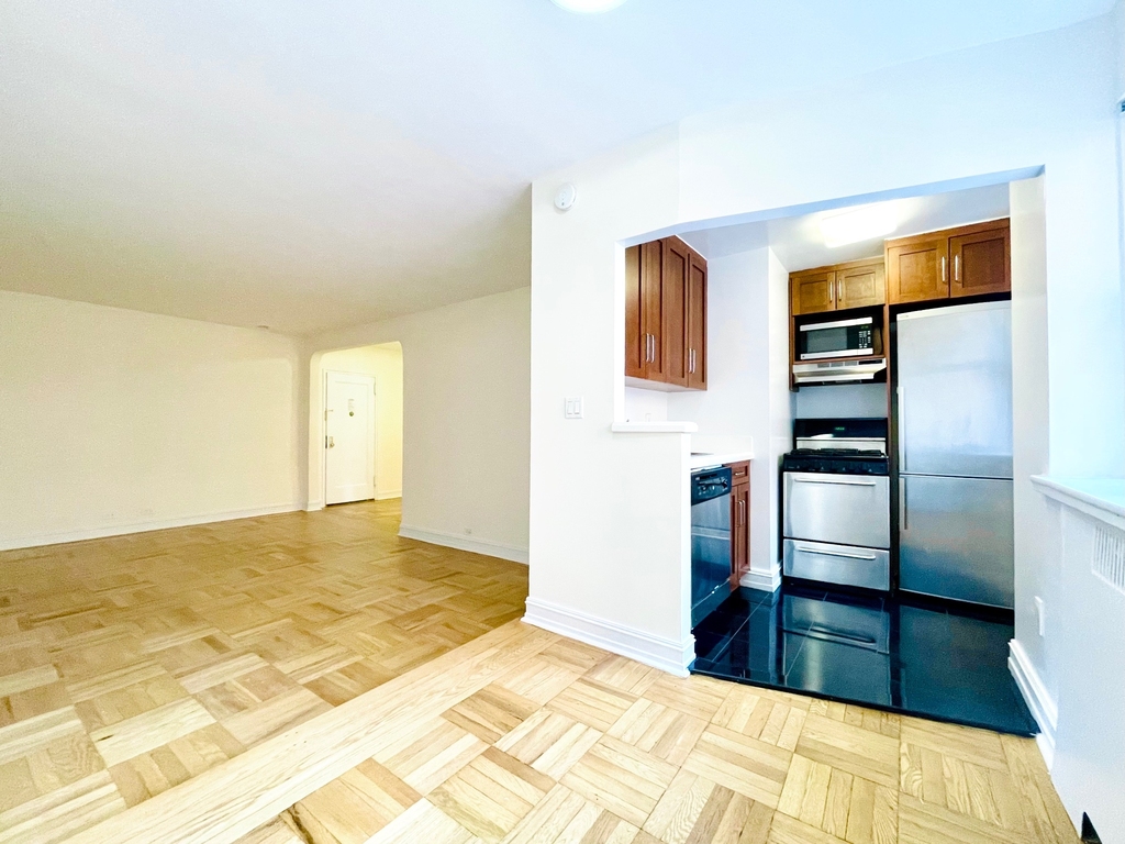 235 East 46th Street - Photo 1